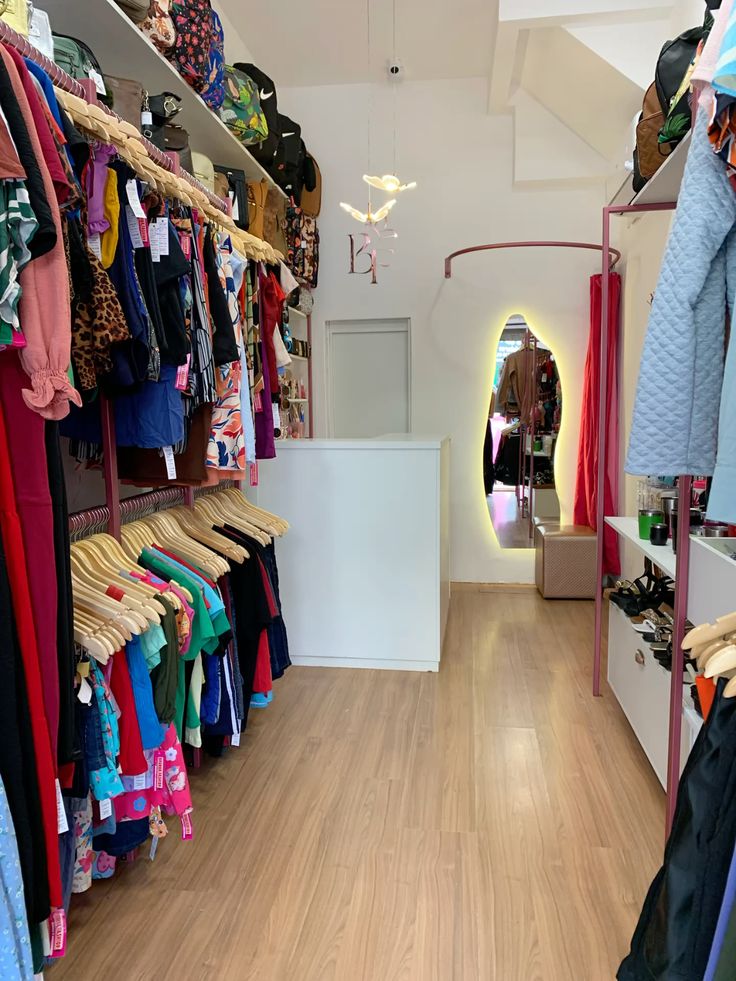 Boutique Dresses & Shoes Shop